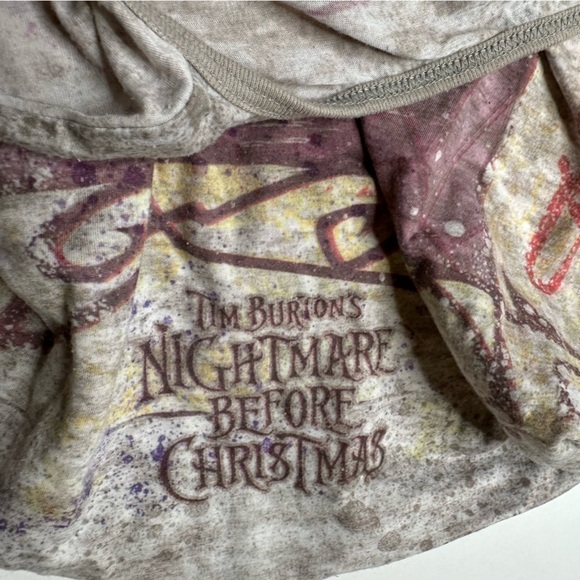 Nightmare Before Christmas Sally Queen of Hearts Graphic Tee Shirt Disney Top - Picture 5 of 14